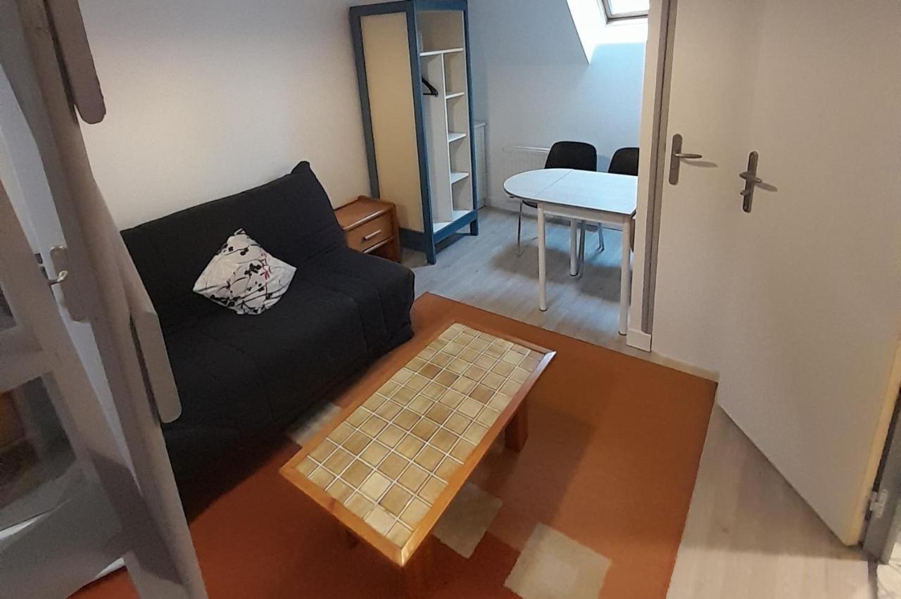 17, Face A La Gare Leilighet Lannion Eksteriør bilde
